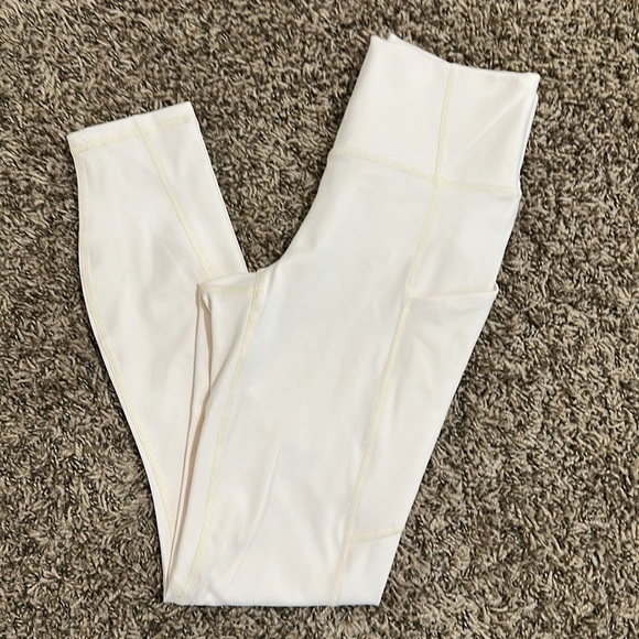 NWT Fabletics Oasis Pure Luxe 7/8 High-Waisted Legging in Oats - Picture 3 of 7